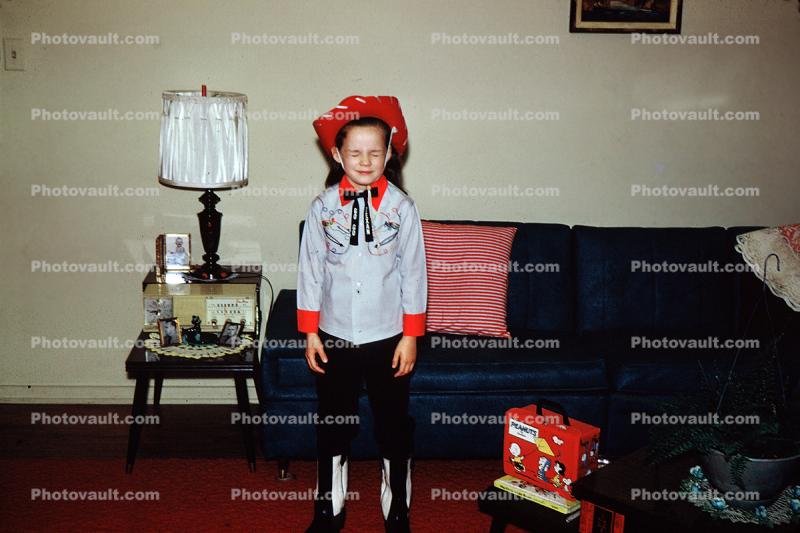 Cowgirl, lamp, sofa, boots, Peanuts lunchbox