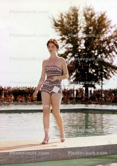 1952 Swimsuit Contest, 1950s, Poolside
