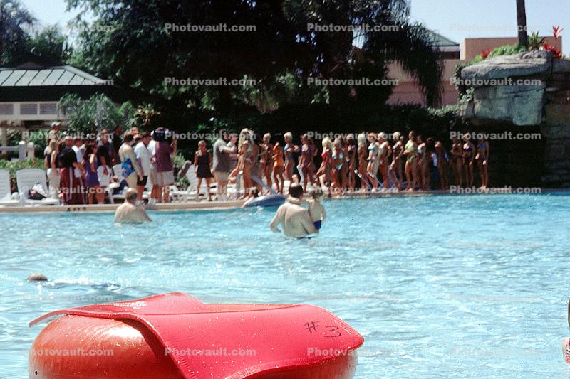 Poolside, Sunny, Daytime, Crowds, Crowded