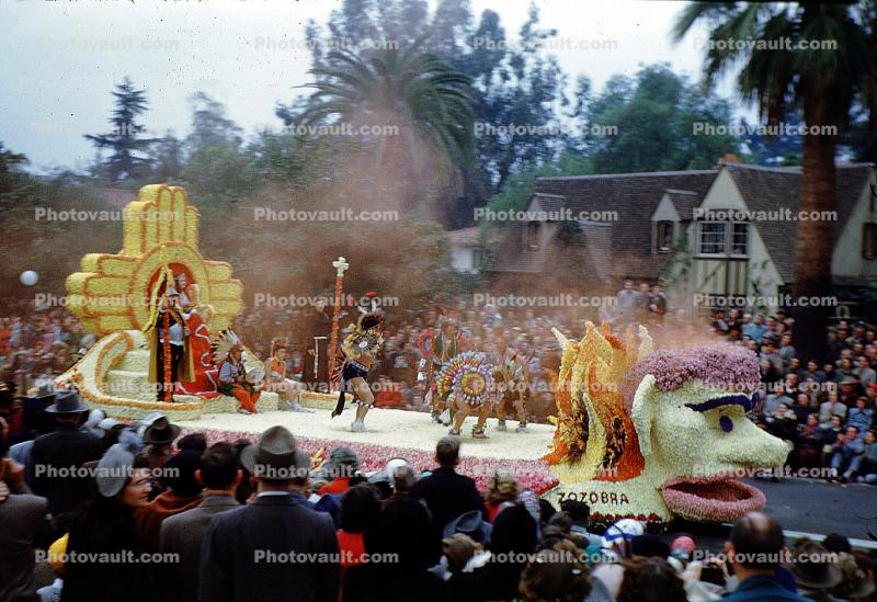 Zozobra, "Old Man Gloom", giant marionette effigy, Santa-Fe, Rose Parade, 1950, 1950s
