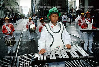 xylophone, Saint Patrick's Parade, down Market Street
