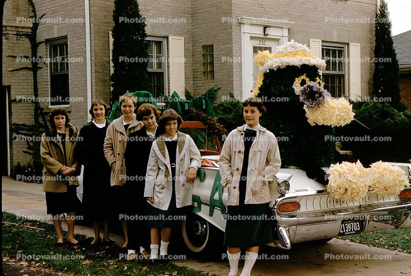 1959 Pontiac Catalina Convertible, College Sorority Sisters, York Parade, October 1959, 1950s
