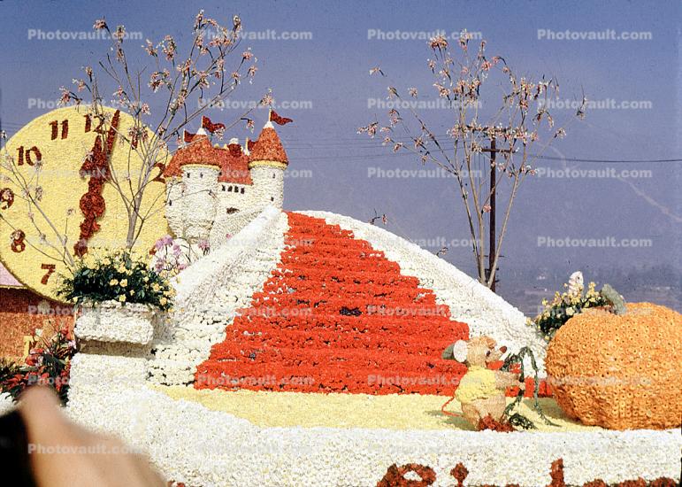 Mouse, Cinderella, Pumpkin, Clock, stairs, steps, castle, Rose Parade, 1950s