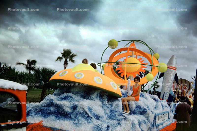 Spaceships, Sun, UFO, Festival of States, Saint Petersburg, Florida, 1960s
