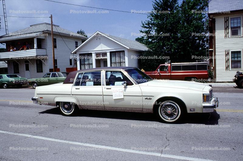 Cadillac, car, automobile, vehicle, Sulfer Springs Sesquicentennial Parade, Tiro-Auburn, Ohio, July 1983, 1980s