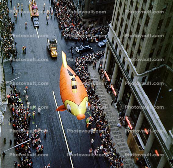 Goldfish, Fish, Helium Balloon, People, Crowds, Macy's Thanksgiving Day Parade, 1949
