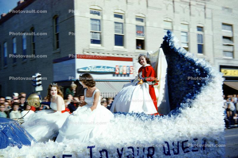 Queen, float, Bozeman Montana Parade, October 1960