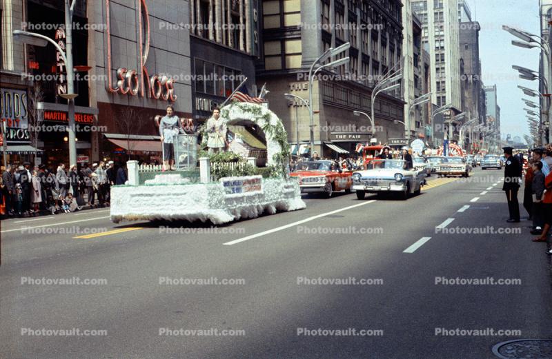 1959 Ford Fairlane, cars, float, crowds, 1950s