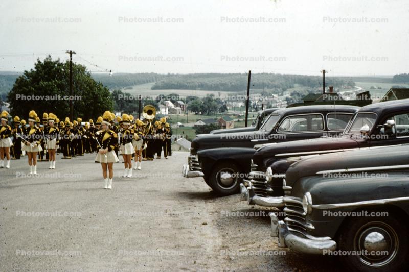 Marching Band, cars, 1940s