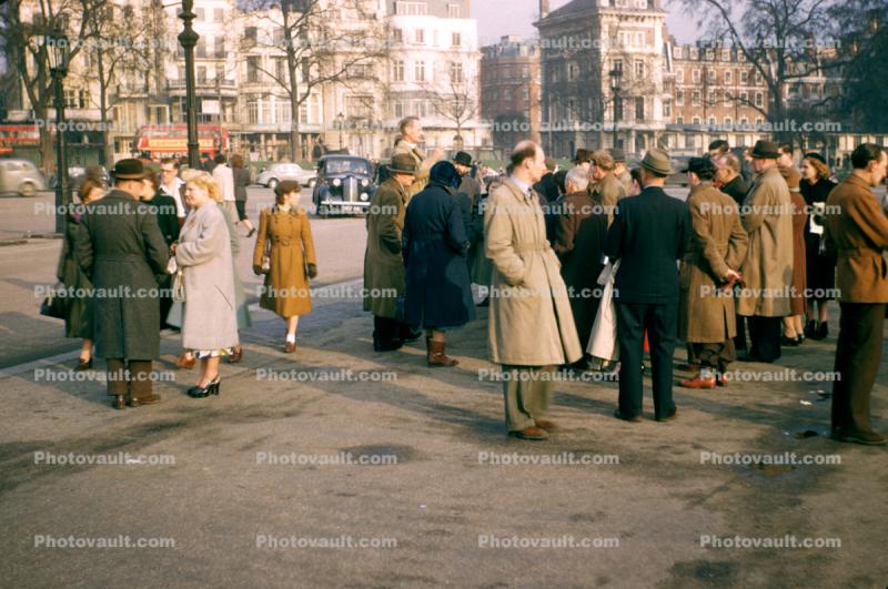 London on a Cold Day, Coats, Sidewalk, 1940s