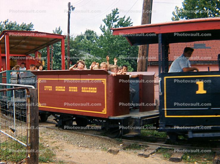 Kids, Waving Hands, Train Ride, Miniature Rail, Live Steamer