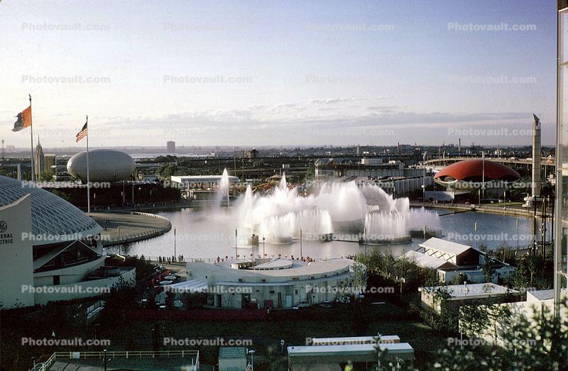 Fountain of the Planets, flying saucer, Pavilion, Water Fountain, aquatics, New York World's Fair, 1964, 1960s