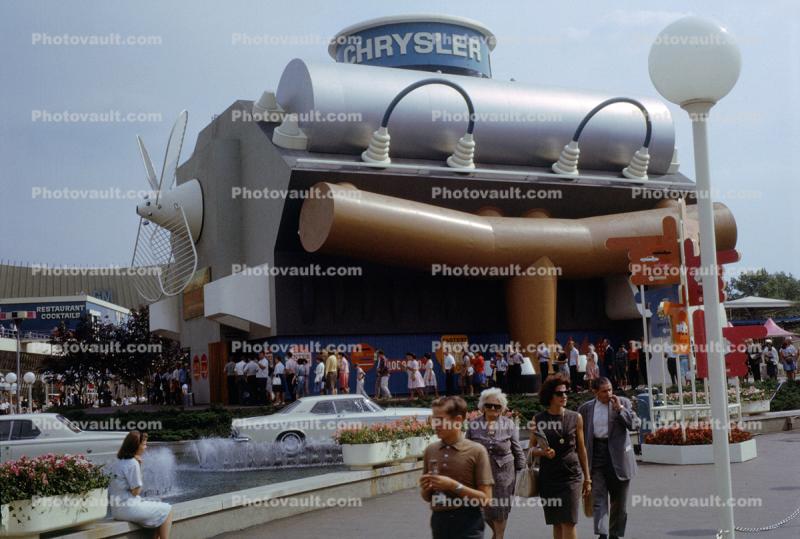 Chrysler Pavilion, giant motor, NYC Worlds Fair, 1964