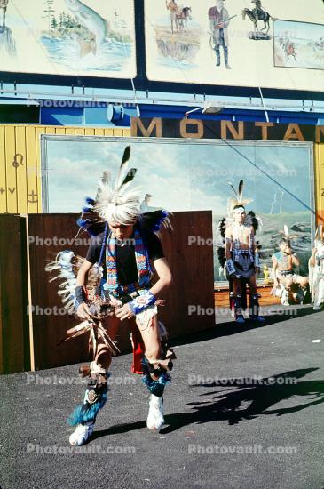 American Indian Dance, warbonnet, feathers, Montana Pavilion