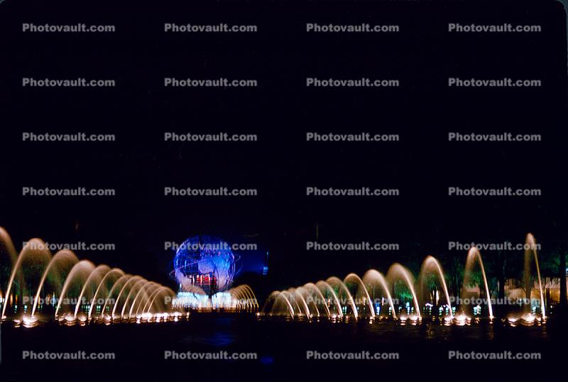 Unisphere Fountain at Night, Nighttime, Evening, Lights