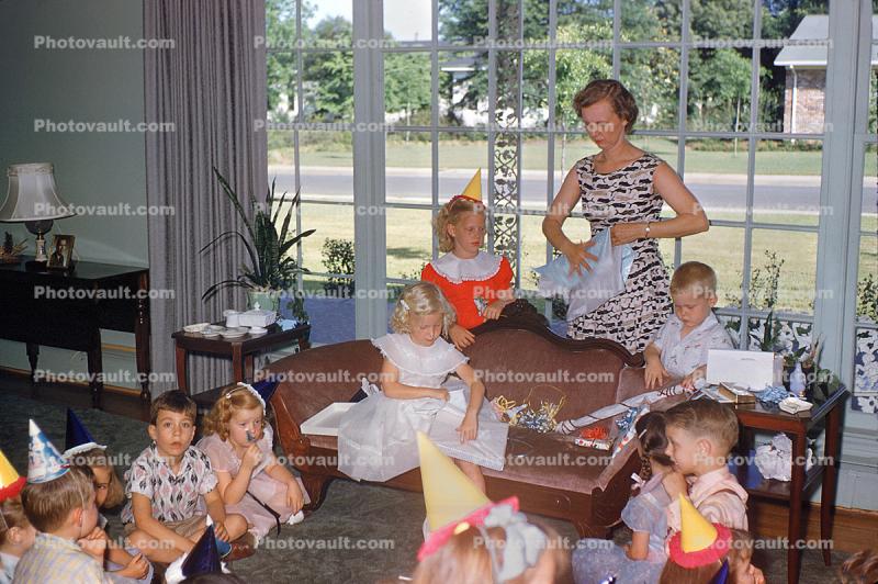 Party Dresses, Smiles, Girls, Hats, Wrapping Paper, Mother, Mom, 1950s