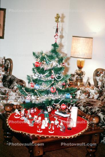 Presents, Decorations, Ornaments, Tree, Christmas Tree decorated