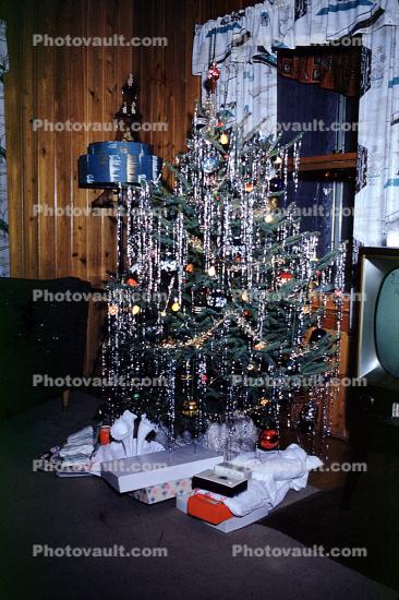 hanging tinsel, tree, presents, Decorations, Ornaments, 1940s