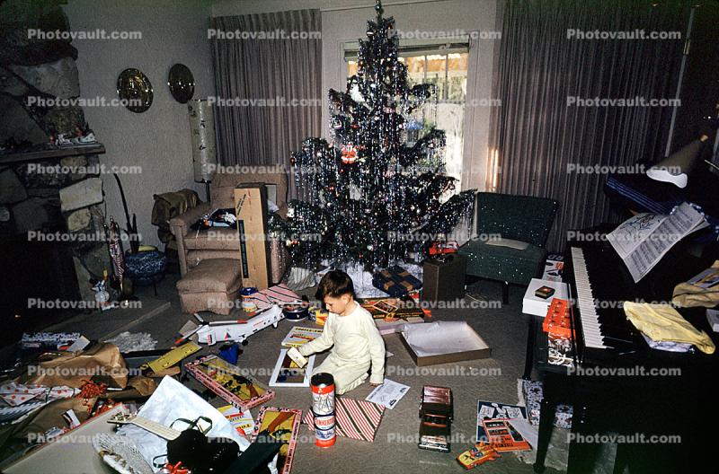 Presents, Decorations, Ornaments, Tree, Christmas Morning, boy, piano, 1960s