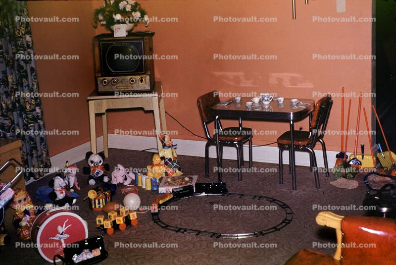 Television, stereo speaker, Electric Train Set, toys, 1950s