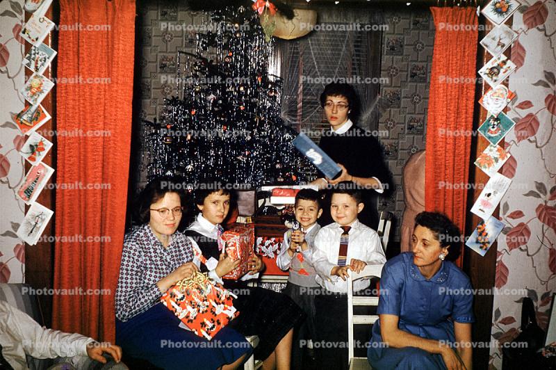 tree, boy, mother, girl, presents, 1950s