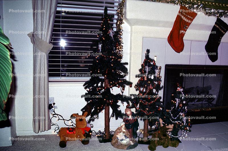 tiny tree, stockings, Presents, Decorations, Ornaments, 1960s
