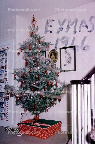 tree, presents, Decorations, Ornaments, 1966, 1960s
