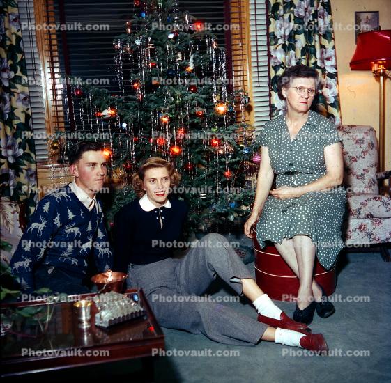 Woman, Man, Husband, Wife, grandma, Tree, Presents, Gifts, Decorations, Ornaments, 1940s