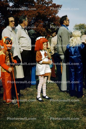October 1973, Raggedy Ann, Elementary School, parade, 1970s