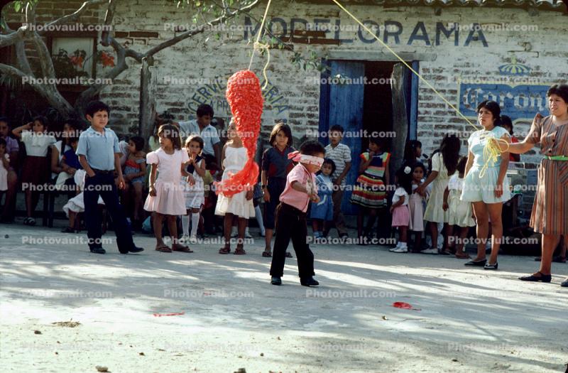 Pi?ata, Pinata, Boy, Elementary School, Yelapa, Mexico