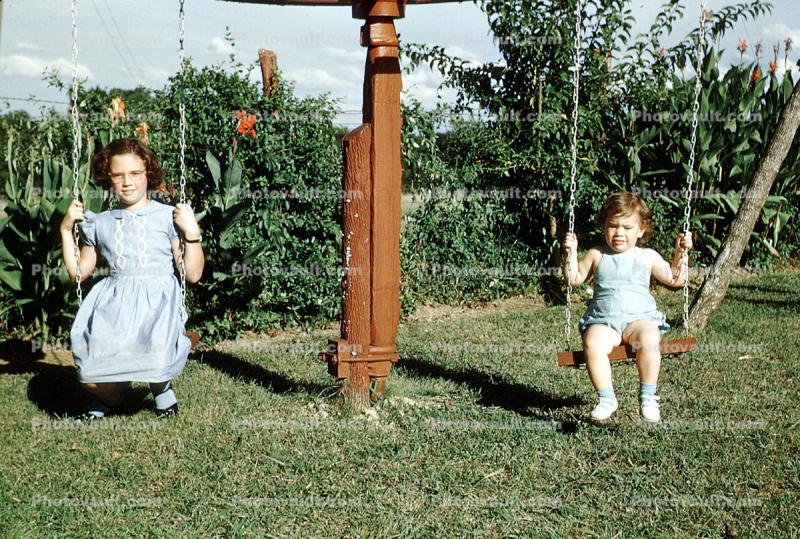Swing, 1950s, Backyard, lawn, grass