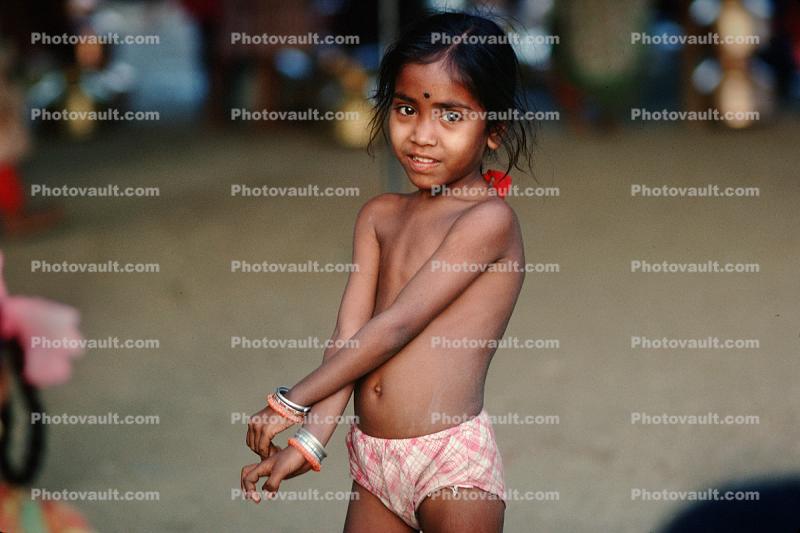 Girl, Slums, Khroorow Baug, Mumbai