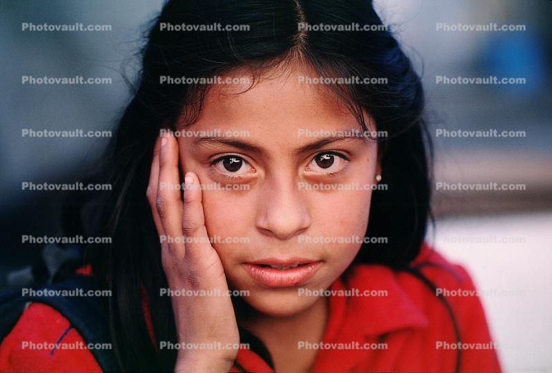 Colonia Flores Magone, Girl, Female, Face, Hands