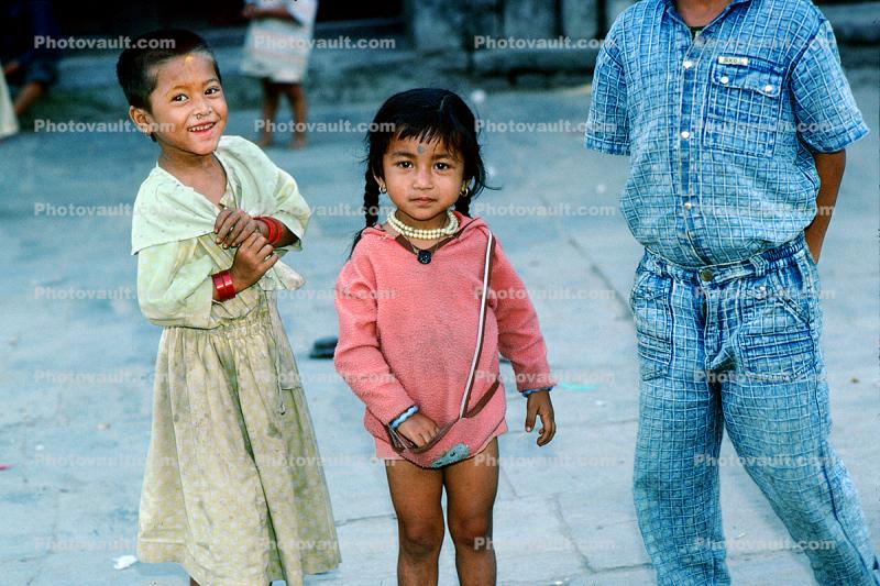 Girls, Himalayan Foothills, Nepal, Araniko Highway
