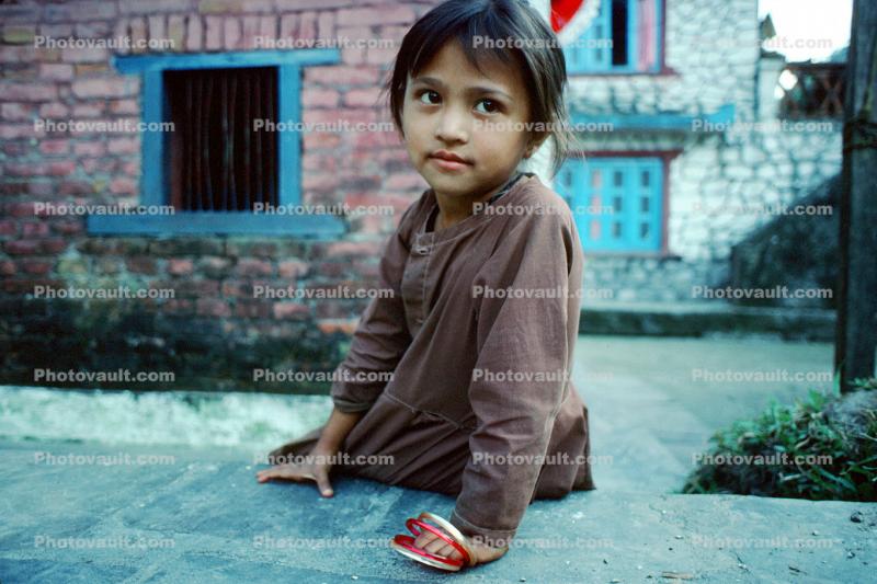 Girl, Himalayan Foothills, Nepal, Araniko Highway, Himalayas, Kodari