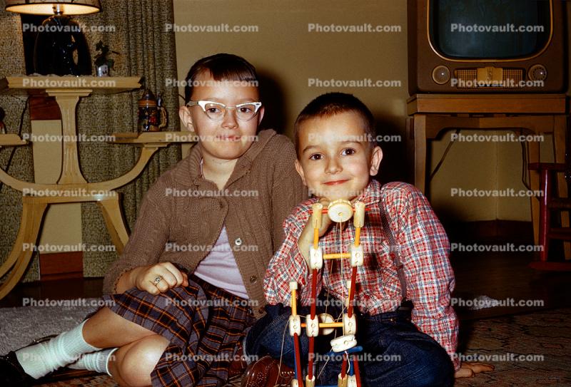 Sister and Brother, siblings, tinkertoy, television, 1950s