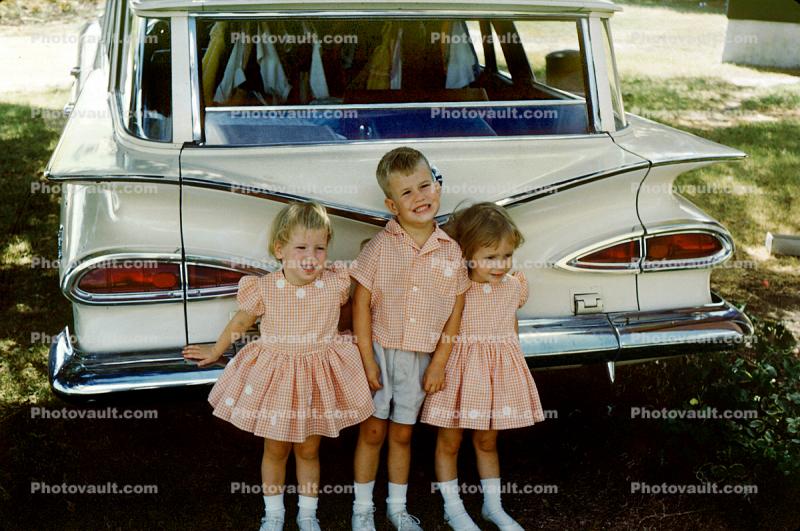 Girls, Boys, 1959 Chevrolet Parkwood Station Wagon, car, 1950s