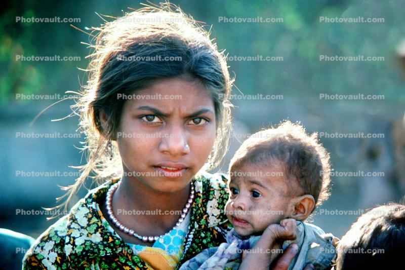 Teen Mother, Baby boy, Mumbai (Bombay), India