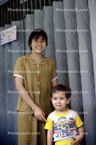 Mother, Son, amerasian, Saigon