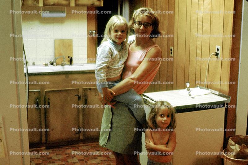 Daughter, Sisters, Kitchen, Cute, 1970s