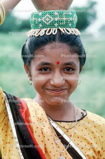 Woman, Girl, Smiles, Sari, Gujarat
