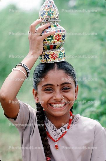 Woman, Girl, Smiles, Sari, Gujarat