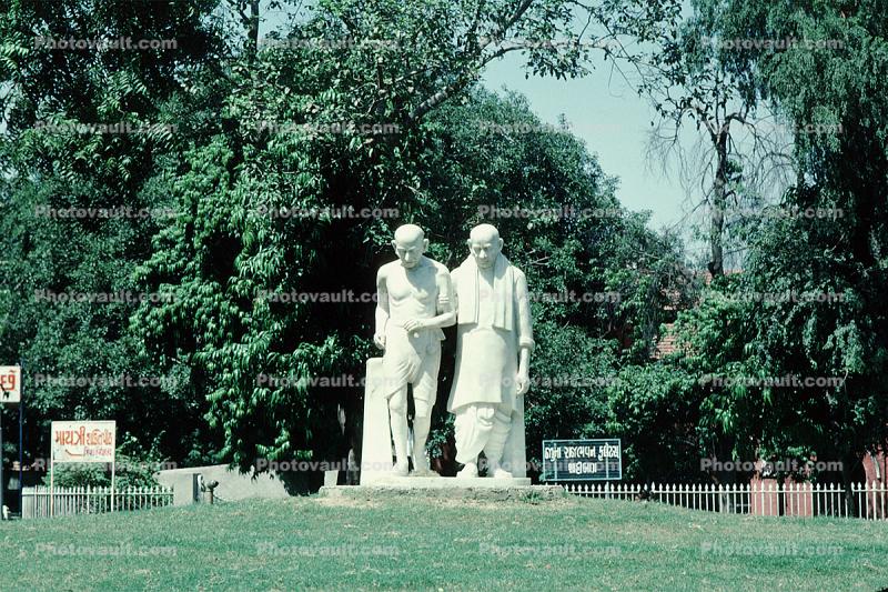 Mohandas Karamchand Gandhi statue, Monument, marching, liberation, walking, near Ahmedabad