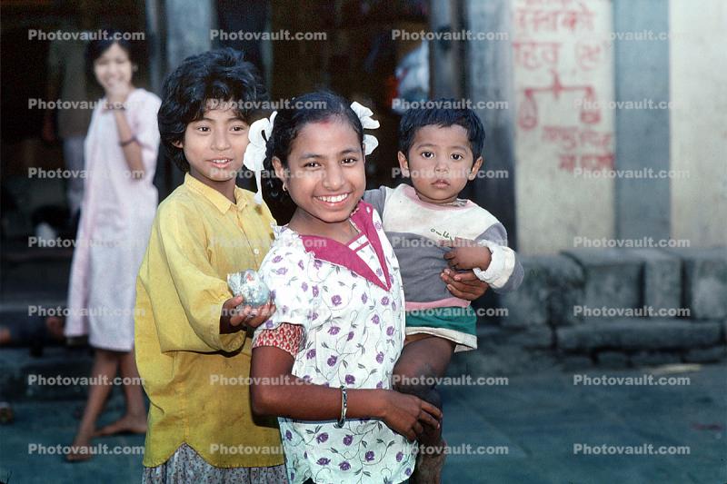 smiles, Bother and Sister, Siblings, Nepal, Araniko Highway, Himalayas, Kodari