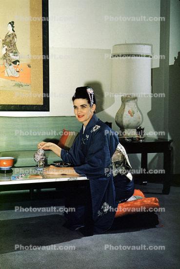 1940s, Woman, Kimono
