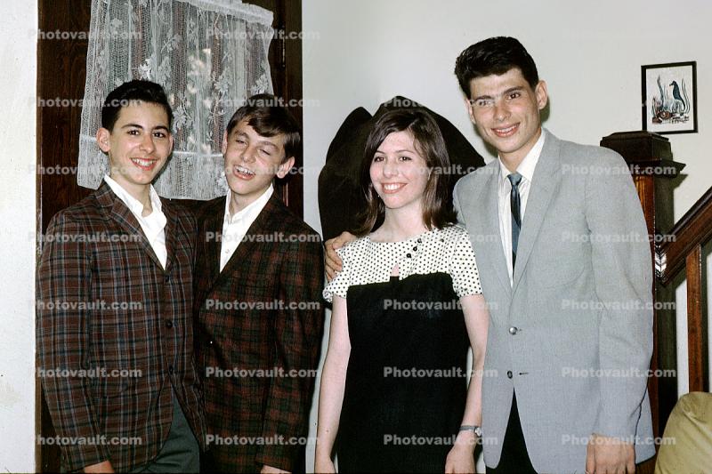 Teens, smiles, boys, girls, June 1967, 1960s