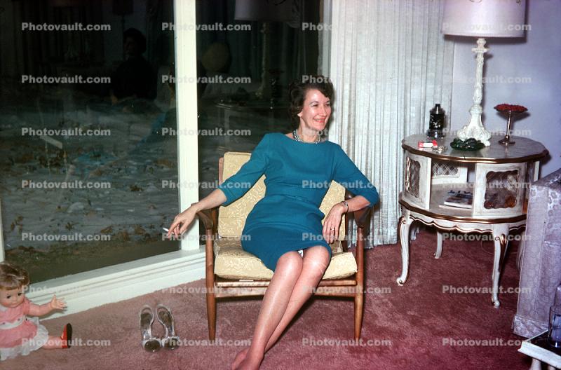 Evelyn, Woman smoking, Chair, Cigarette, Table, Lamp, Carpet, January 20 1962, 1960s