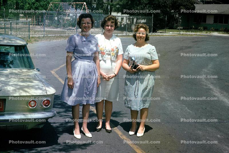 Corvair, Smiling Ladies, August 1965, 1960s