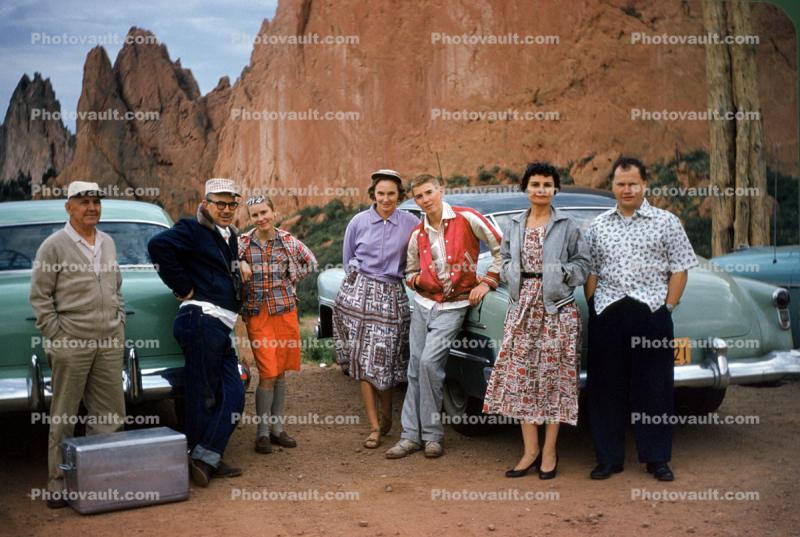 Group in front of Cars, Garden of the Gods, 1950s