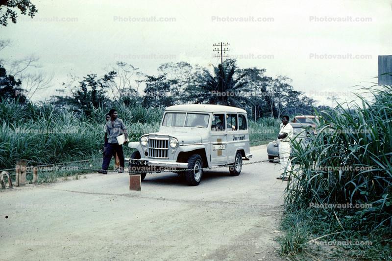 Jeepster SUV, International Border between Zimbabwe and Zaire, Africa, 1950s